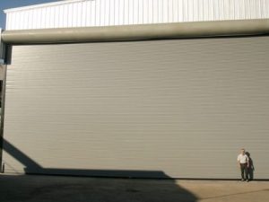 Cửa cuốn thép siêu trường , sơn tĩnh điện cao cấp , chống cháy STF 100A